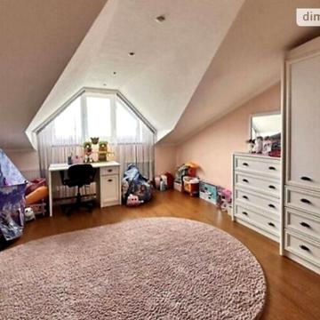 Продажа 4к квартира Камянецька вулиця