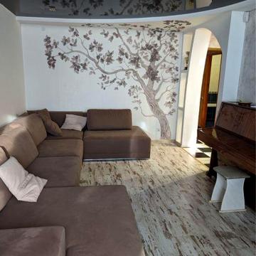 Продам 3 кімнатну квартиру