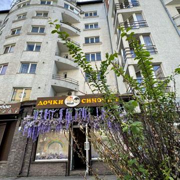 Самий ЦЕНТР 3 кімн. квартира новобудова по вул. Пилипа Орлика, 11