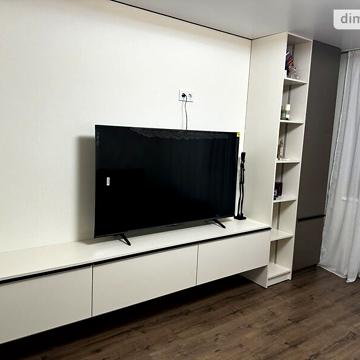 Продажа 3к квартира Привокзальна вулиця