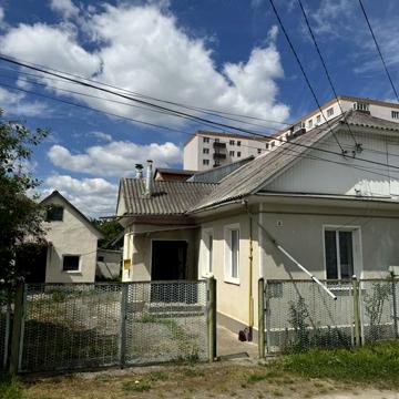 Продам частину будинку ,р-н 14 Гімназії