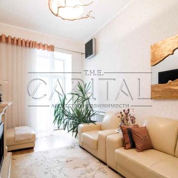 Продаж 3к квартири, вул. Басейна, Печерський р-н, Центр