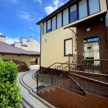 Продаж будинку вул.Варшавська