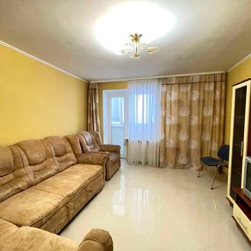 Продаю четырехкомнатную квартиру на Космонавтов. Евроремонт!