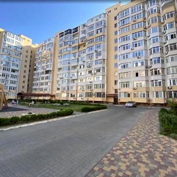 Добровольців вул. (Маршала Говорова), 10Д