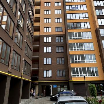 Миру вул., 36