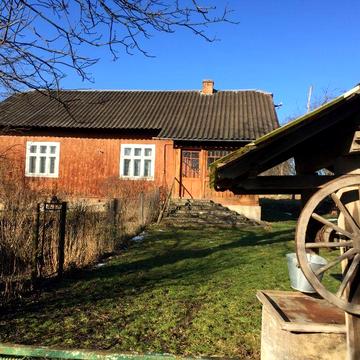 Продам житловий будинок з земельною ділянкою 50 сот. село Воля Якубова