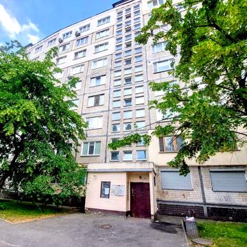 Продаж  БЕЗ% 3к квартири 64 кв. м на вул. Якуба Колоса 6