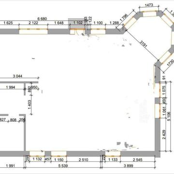 Продаж 3 - 4 кім. квартири 105 кв.м. по ул. Защука 40 А