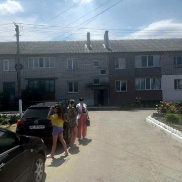 Продам 2-х кімнатну квартиру