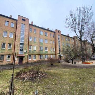 Продается 3х кімнатна квартира пров.Артилерійський,1. 60м2 Берестейска