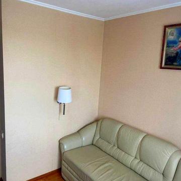 Продаж 4к квартири 92 кв. м на вул. Буковинська 12