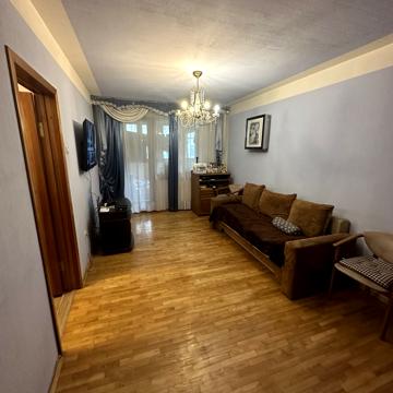 Терещенківська вул. (Червоного Козацтва), 20