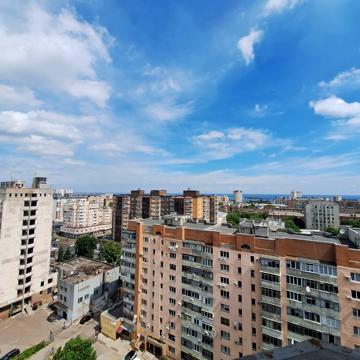 Продам 1-кімнатну квартиру  в центрі міста