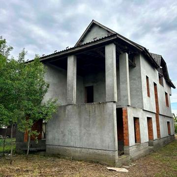 Продається будинок\недобудова в смт. Вишково
