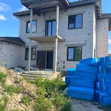 Продається чудовий будинок в Стрижавці