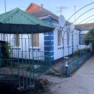 Продам добротний дім с.Петрівка