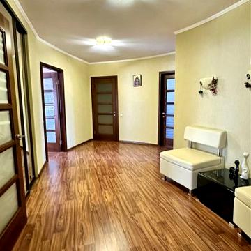 Продам 3 кімн кв , центр, вул. Перемоги, новобудова