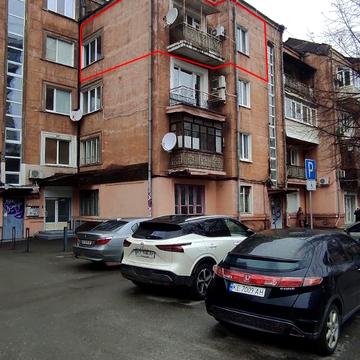 Левка Лукяненка вул. (Василя Жуковського), 2-Б
