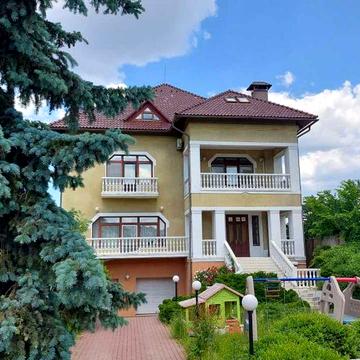 Будинок 725 кв.м.,Совки, вул.Каменярів 68, 10 хв від Центра, Власник