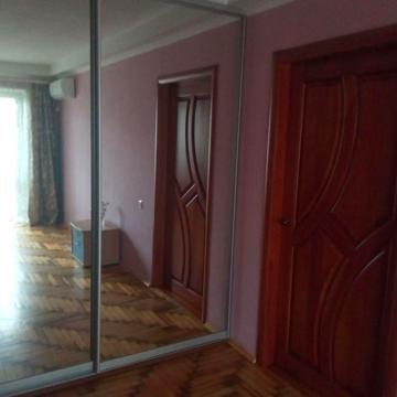 Здам двокімнатну квартиру в Шевченківському районі вул Омельченка.