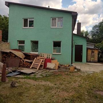 Продаю квартиру-дім 2 поверхи, 62 кв. Метра.В центрі  міста