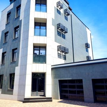 Квартира, 110м + гараж + паркоместо, пр.Почтовый, пл. Освобождения ЖК Клубный Дом