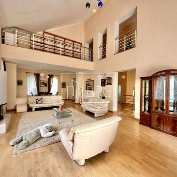 Цена снижена!!! КГ Золотые ворота 2 бассейна Козин без комиссии