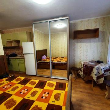 Сдаю гостинку со своим санузлом,  Гарибальди,4