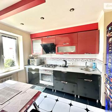 Продаж 3к Квартира Дніпровські пороги вулиця