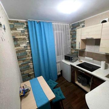 Продам квартиру в центрі Вільнянська