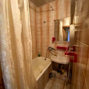 Продам 2 к квартиру Гагарина, 44