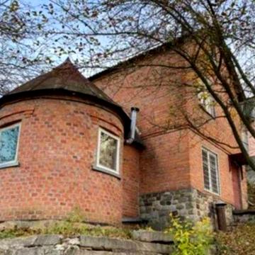 Продаж дачі у тихому місці Високого, в садовому товаристві.