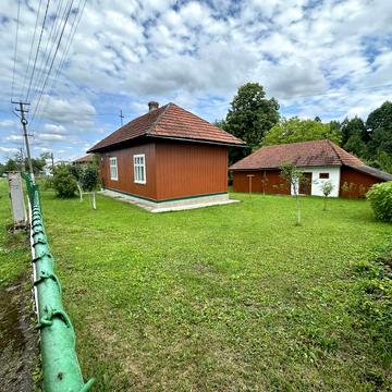 Будинок біля Дрогобича в селі Нагуєвичі. 17 сотих землі. Власник.