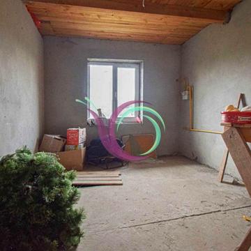 5-к. таунхаус 117 м2 з мансардою та ділянка 2 сотки за вул. Молодіжна