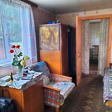 Деревяний доглянутий будинок по вул.Театральній в м.Ніжині