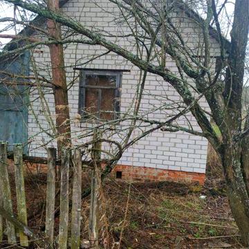 Продам дачу ( ходит очень много маршруток) Время от ЗАЗА 7 мин.