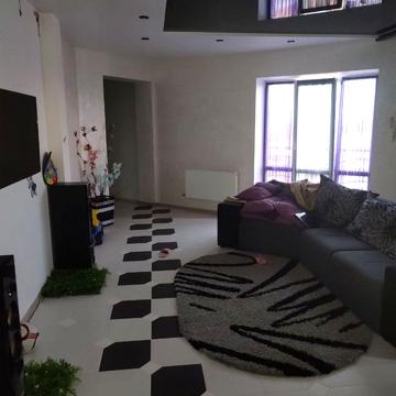 Продаж двокімнатної квартири в центрі міста Ромни