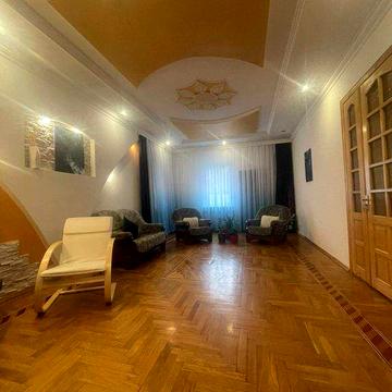 Буюинок в центрі міста