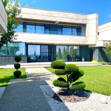 Сосновый берег дом 430м2 первая линия моря