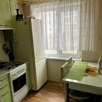 Продаж 3к Квартира вул. Космонавтів