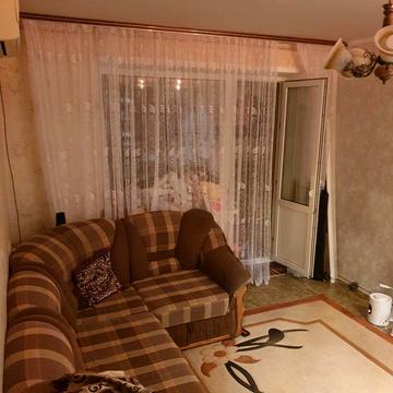 Продам двохкімнатну квартиру