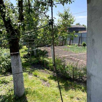 продам будинок на два входи