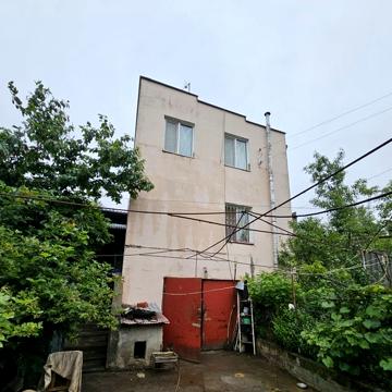 Дом-дача у озера