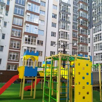 Здана, 3-кімнатна квартира, 93м.кв.,в ЦЕНТРІ, Бандери ЖК Центральне