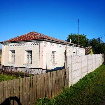 Будинок в Бородянці