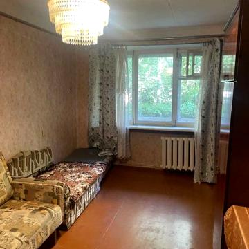 Продам 1-кім. квар., 1/5, центр, вул. М. Борищака 6/20 (Цюрупи)