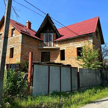 Продається двоповерховий будинок в Вишково