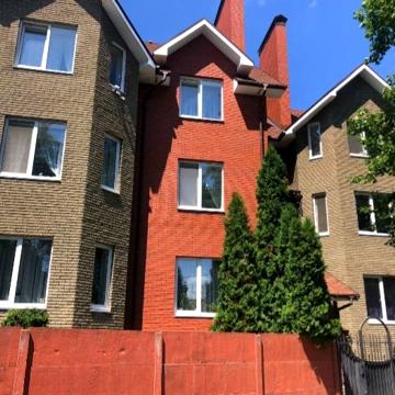 Продам велику 3к квартиру в елітному будинку (Псільська)