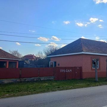 ПРОДАЖ будинку з великою ділянкою 25 соток 1,5 км від центру Берегова!